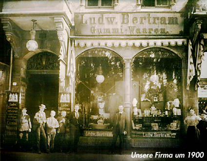 Ladengeschäft Ludwig Bertram um 1900 Ladengeschäft Ludwig Bertram um 1900